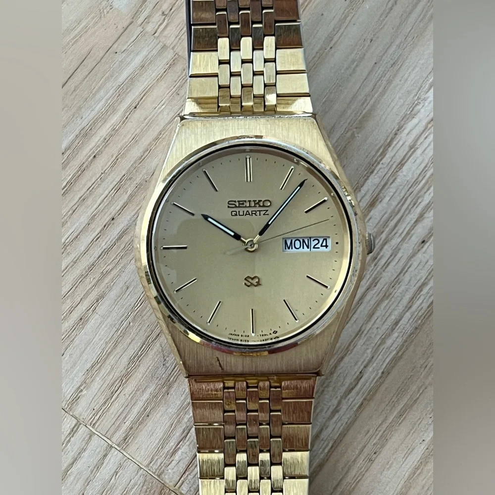 Seiko SQ Vintage Men’s Watch Gold Bracelet, Dial, Case, Day Date New Crystal